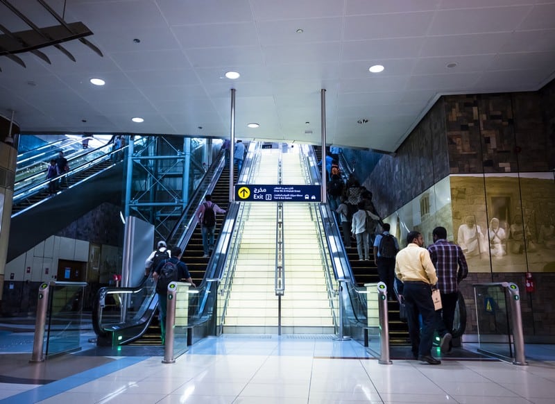 como usar o metrô de dubai