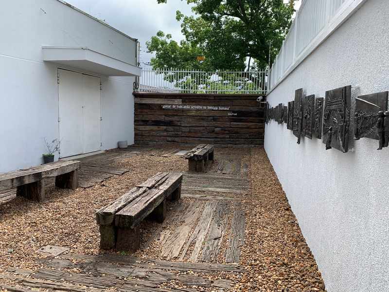 museu holocausto curitiba